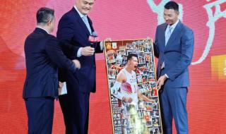 易建联退役原因揭秘